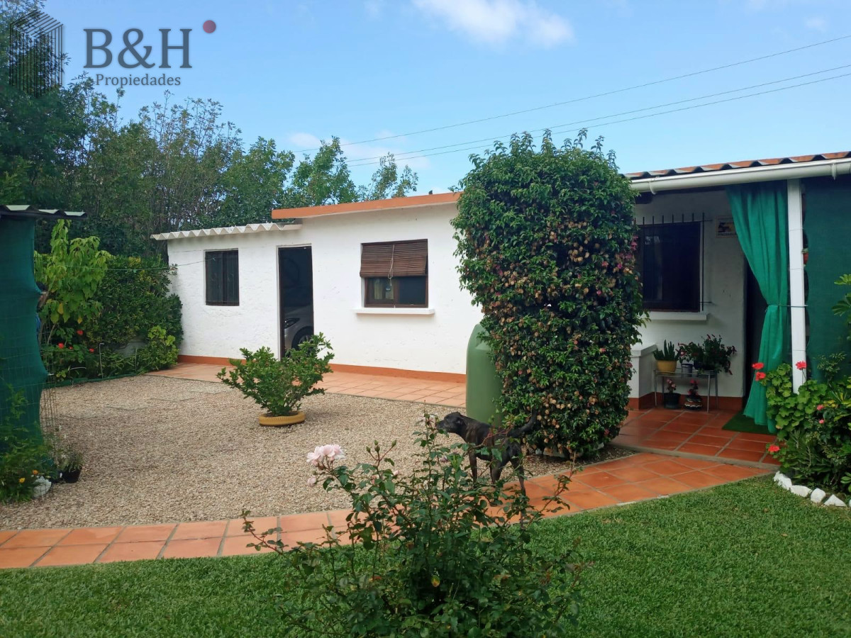 Casa ID.5647 - ¡Descubre Tu Nuevo Hogar en El Tesoro, Maldonado!