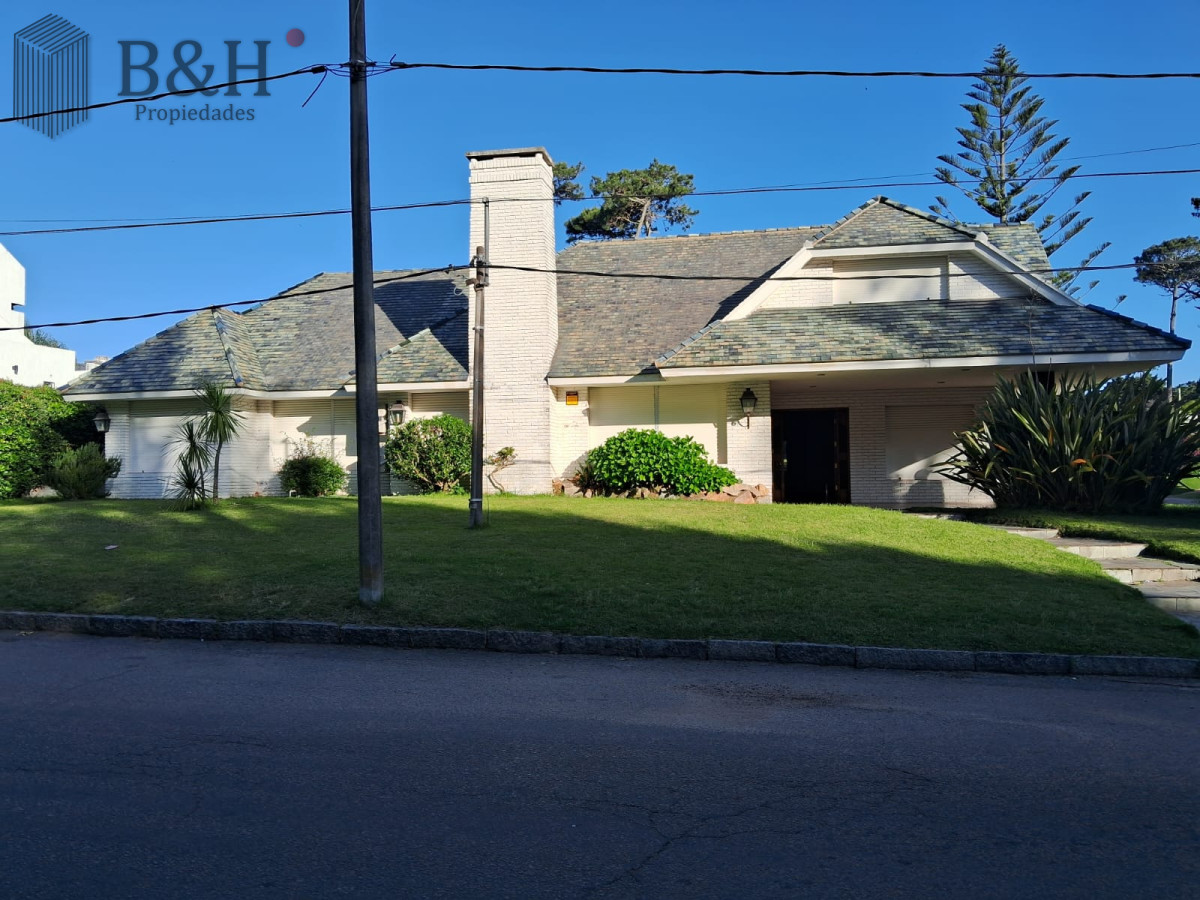 Mansa - GoPunta - Portal Inmobiliario de Punta del Este - Maldonado