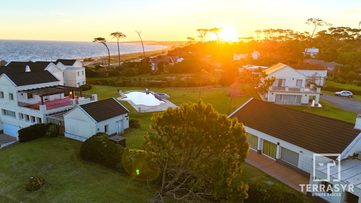 Casa ID.1534 - Mansion en playa mansa