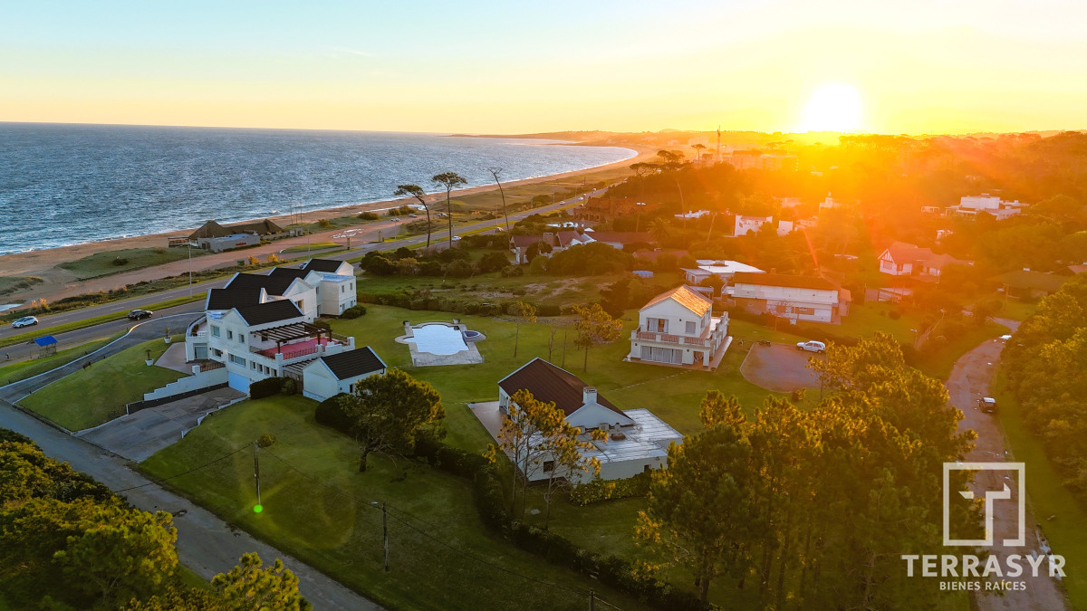 Casa ID.1534 - Mansion en playa mansa