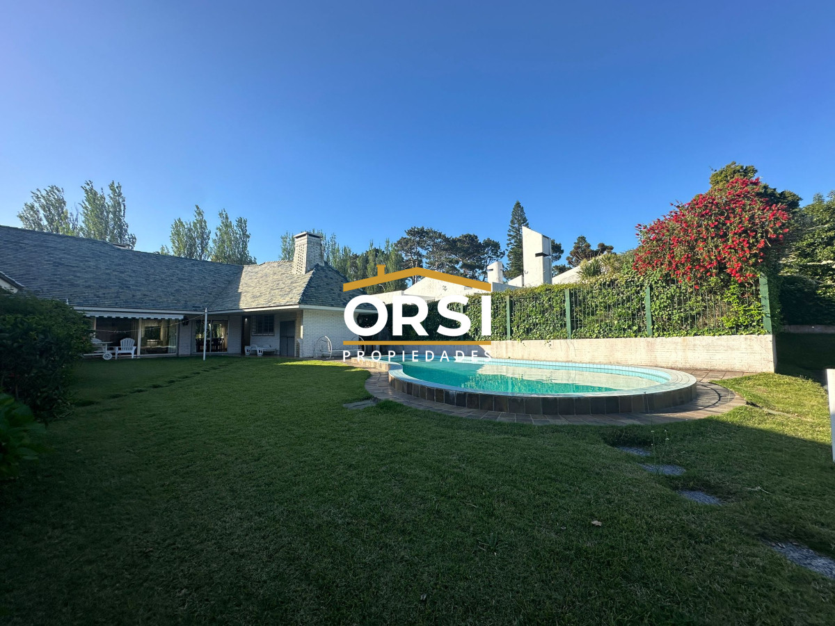 Casa ID.223 - Hermosa casa a pasos de Playa Mansa – Parada 9, Punta del Este