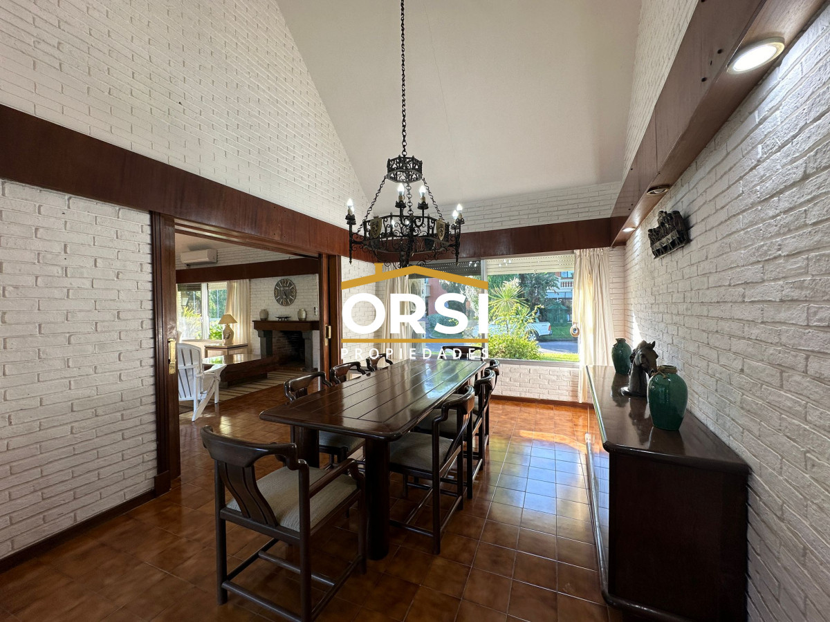 Casa ID.223 - Hermosa casa a pasos de Playa Mansa – Parada 9, Punta del Este