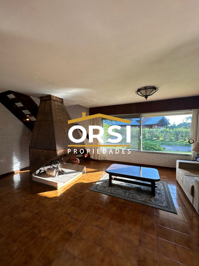 Casa ID.223 - Hermosa casa a pasos de Playa Mansa – Parada 9, Punta del Este