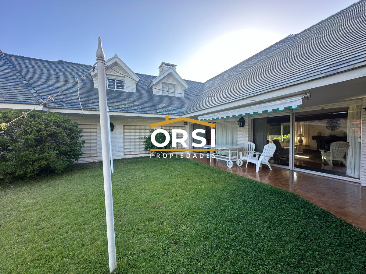 Casa ID.223 - Hermosa casa a pasos de Playa Mansa – Parada 9, Punta del Este