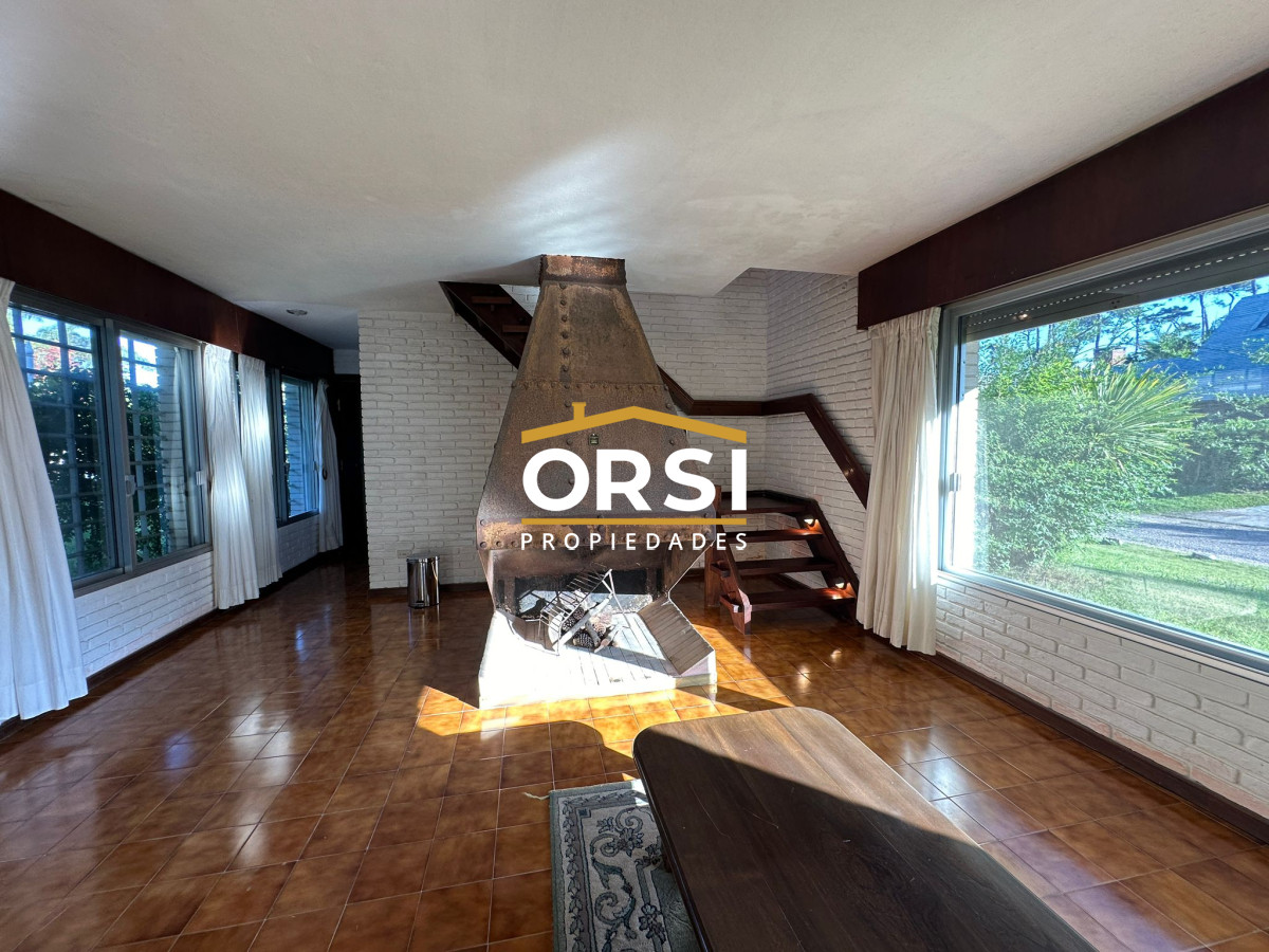 Casa ID.223 - Hermosa casa a pasos de Playa Mansa – Parada 9, Punta del Este