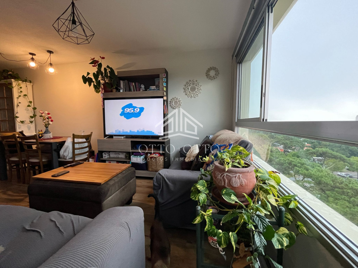 Apartamento ID.28598 - Apartamento en Venta en Punta del Este 