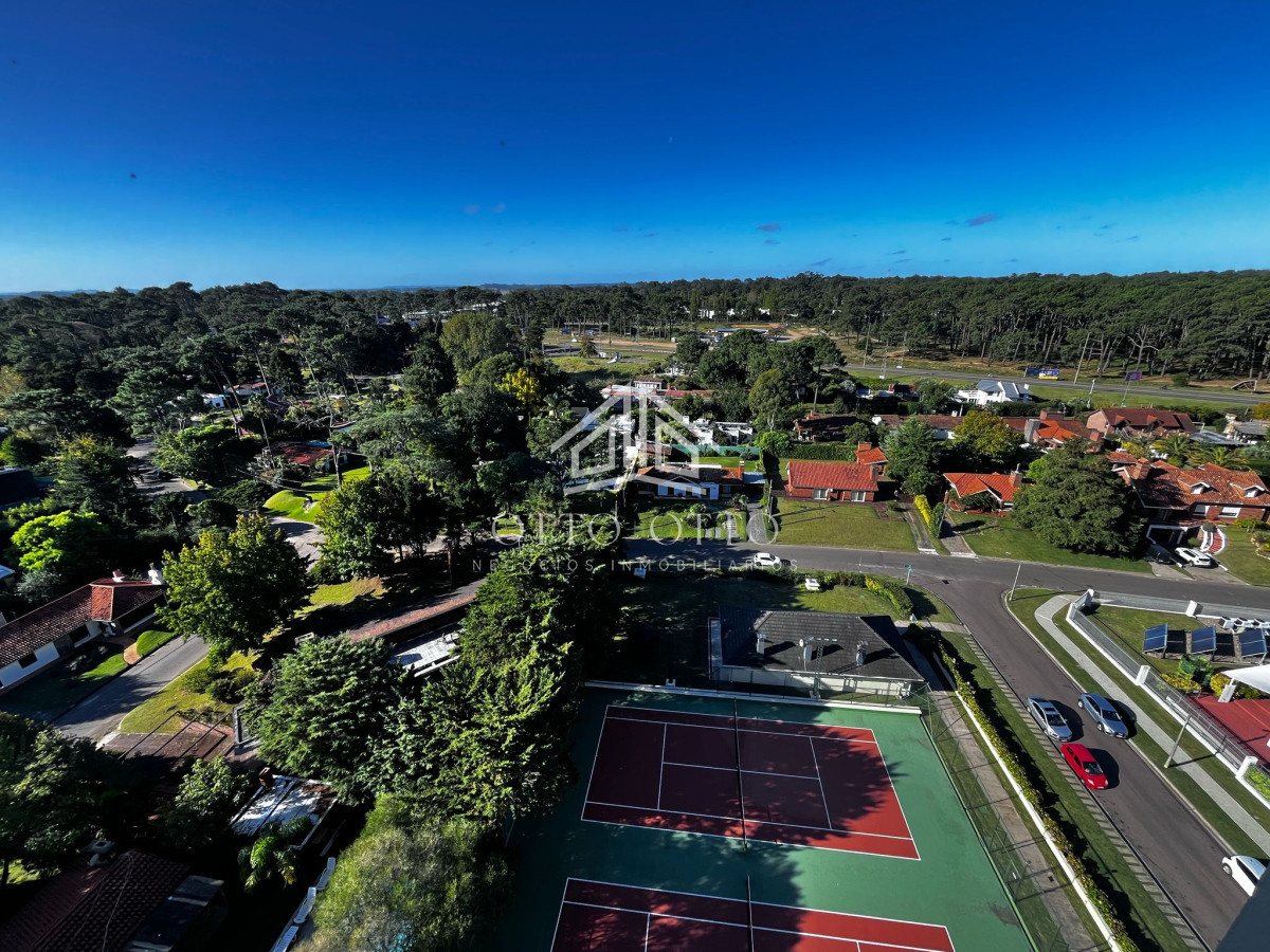 Apartamento ID.28598 - Apartamento en Venta en Punta del Este 