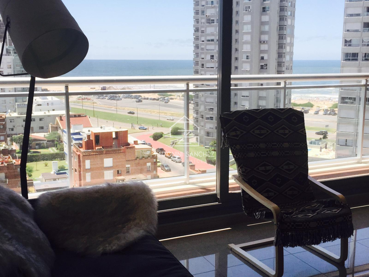Apartamento ID.1593 - Torre Onix: Disfruta de tus vacaciones en Punta del Este