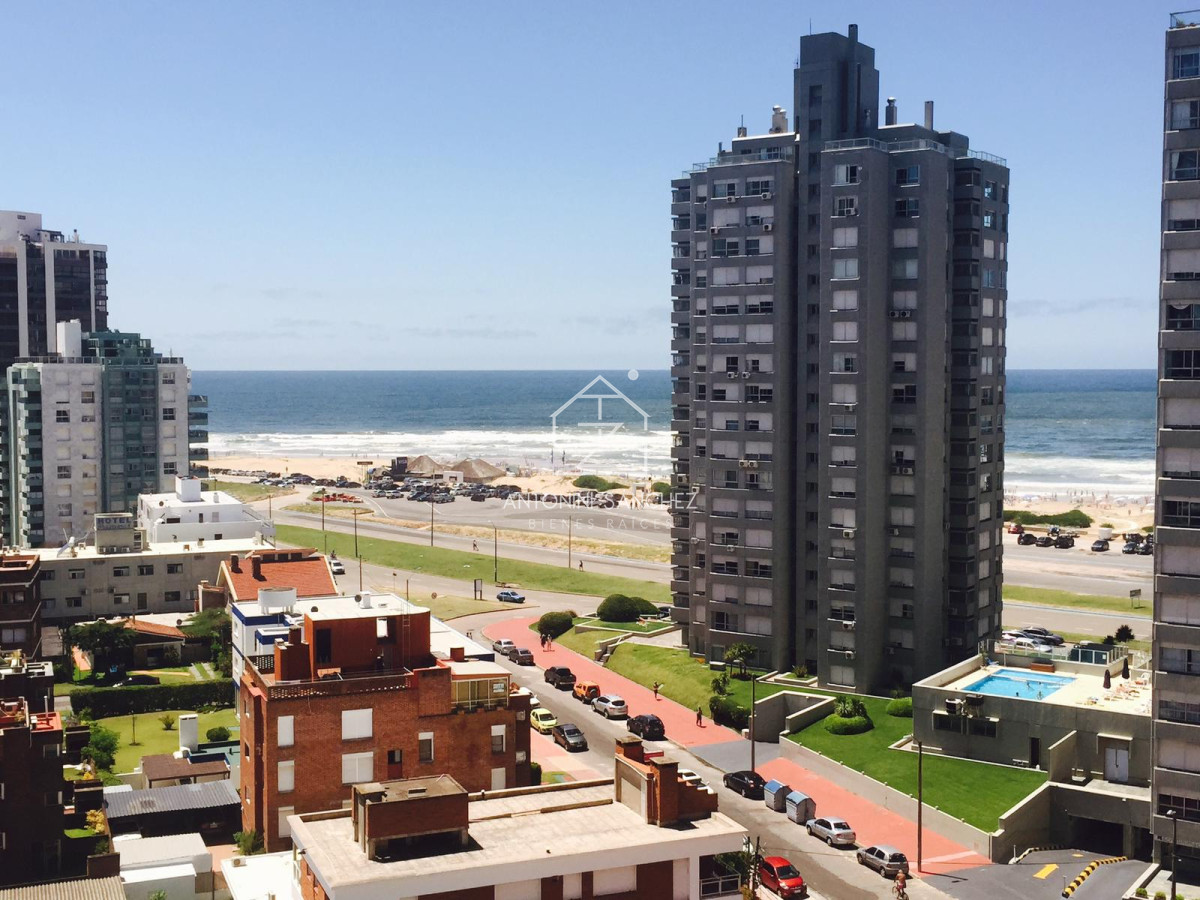 Apartamento ID.1593 - Torre Onix: Disfruta de tus vacaciones en Punta del Este