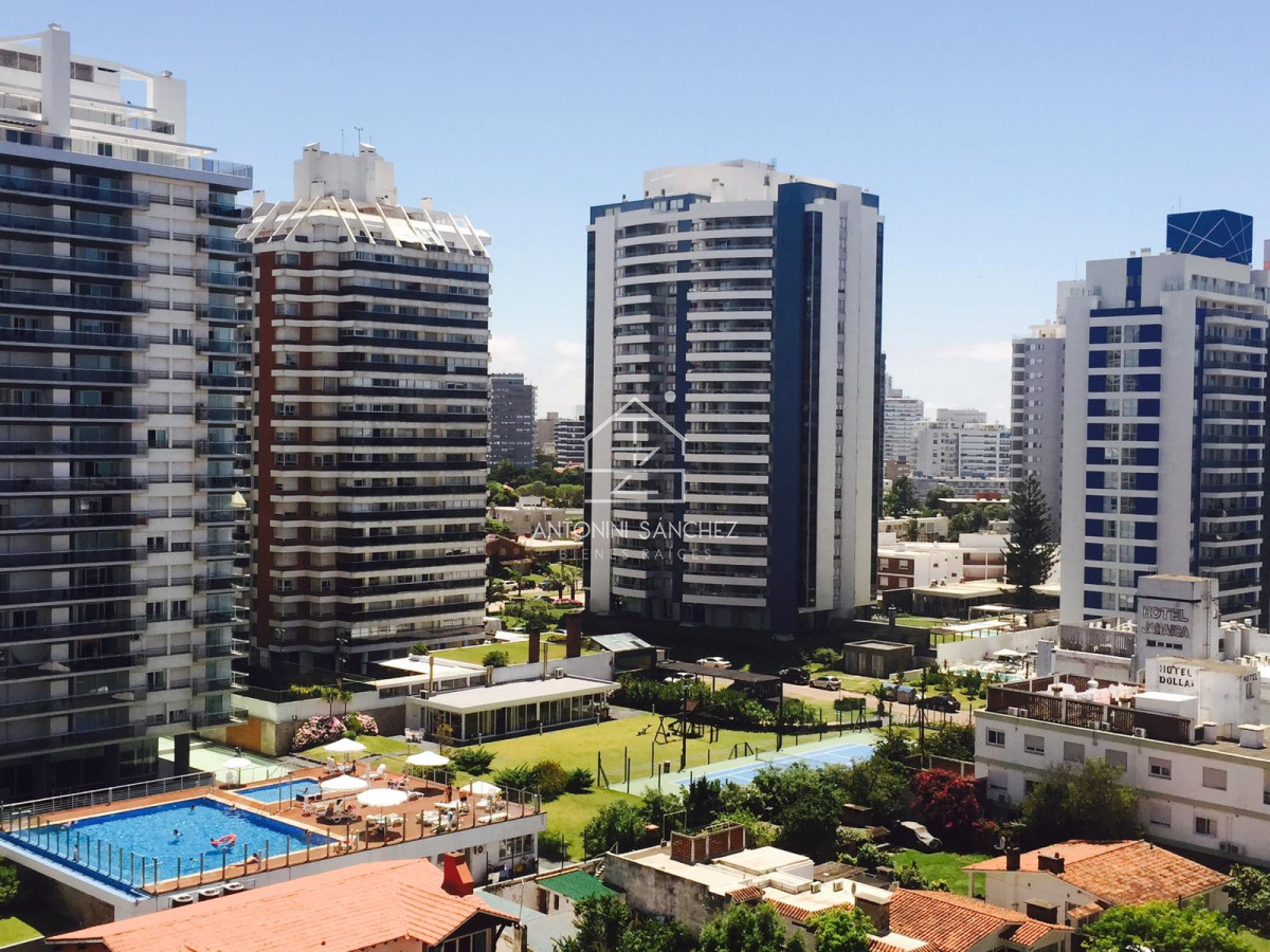 Apartamento ID.1593 - Torre Onix: Disfruta de tus vacaciones en Punta del Este