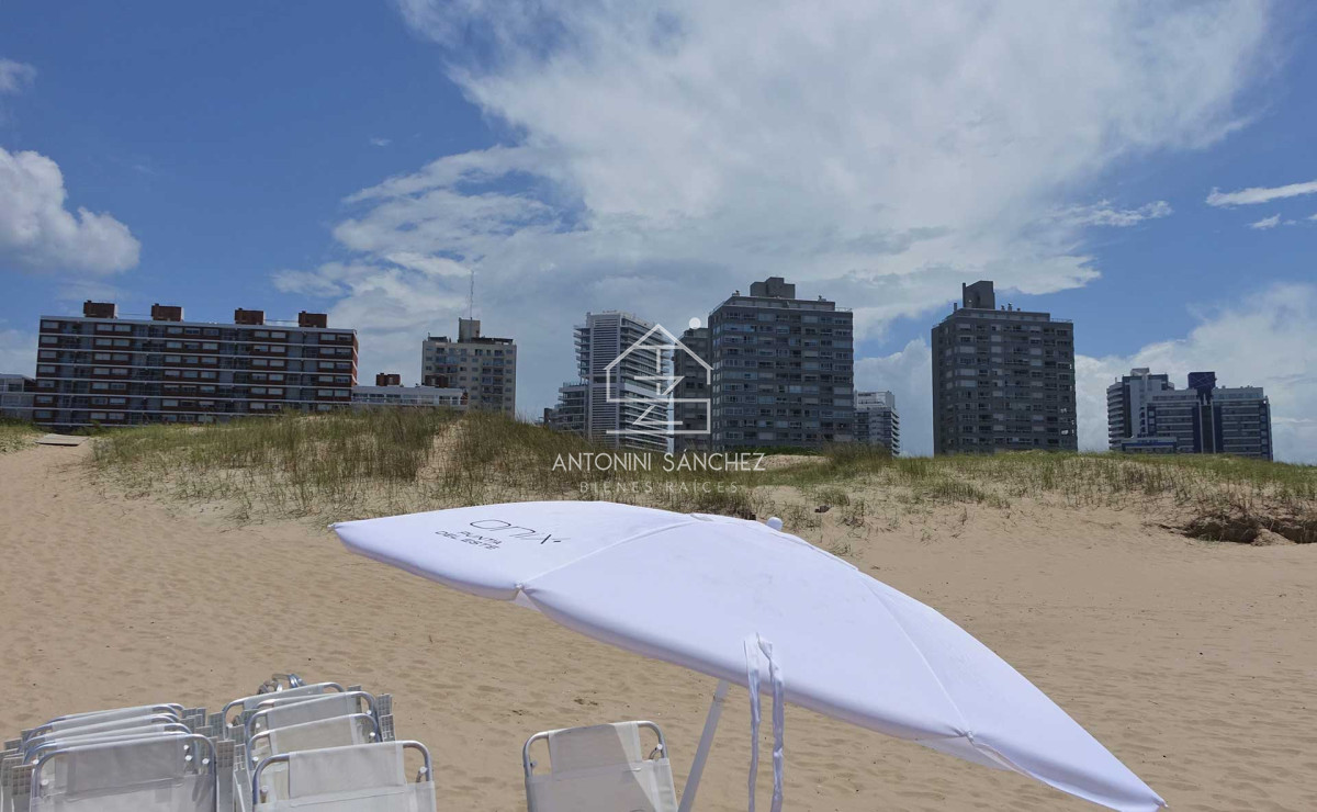 Apartamento ID.1593 - Torre Onix: Disfruta de tus vacaciones en Punta del Este