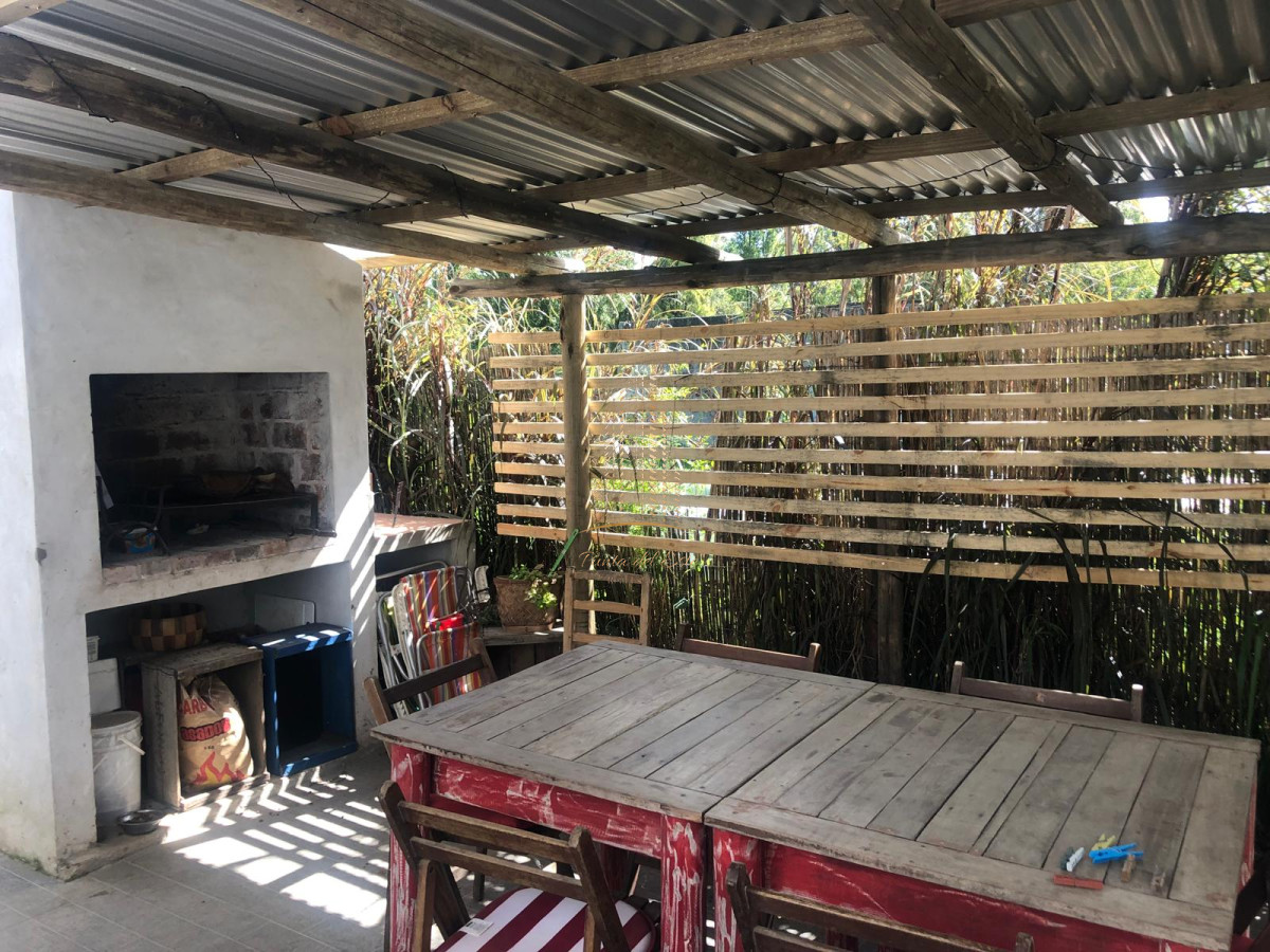 Casa ID.867 - Venta de casa de tres dormitorios en el Tesoro la Barra de Maldonado