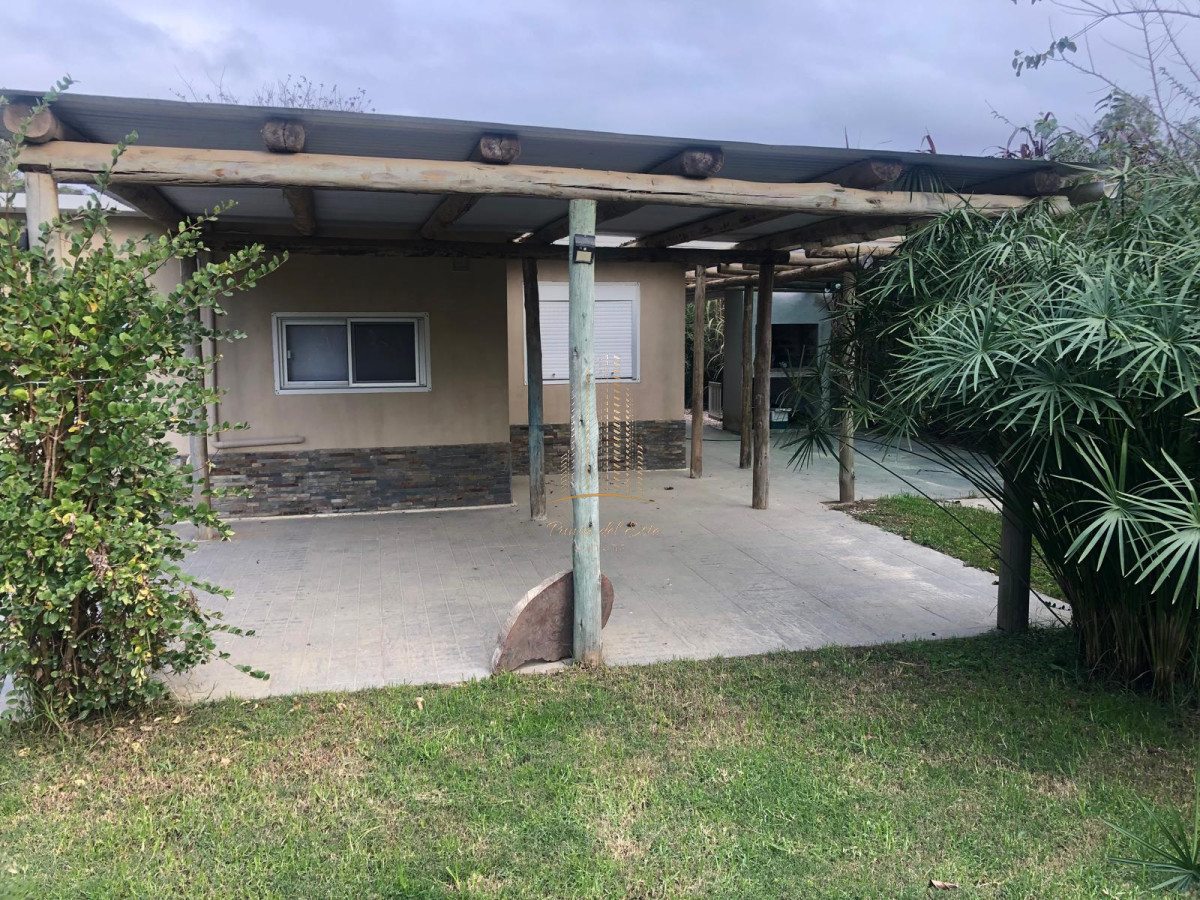 Casa ID.867 - Venta de casa de tres dormitorios en el Tesoro la Barra de Maldonado