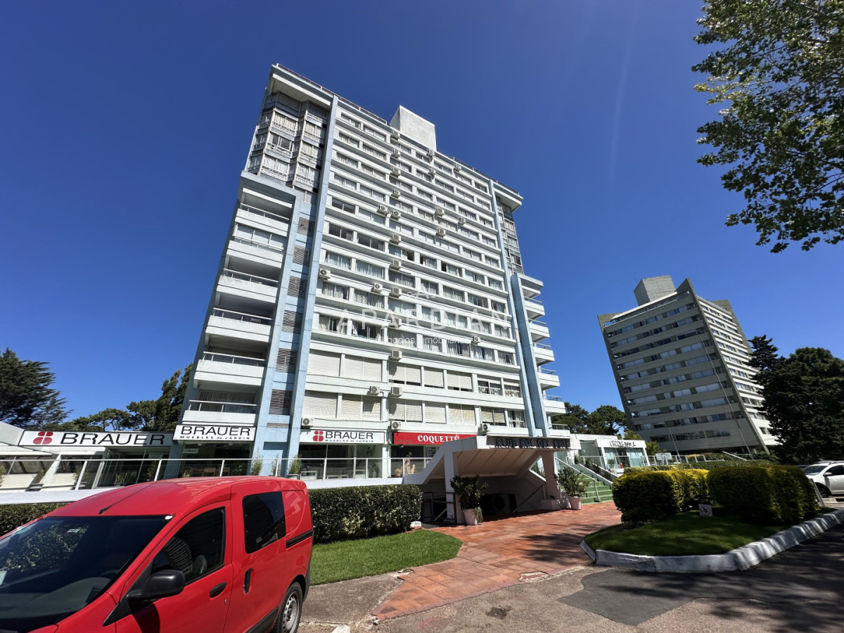 Apartamento ID.21099640 - Apartamento en venta - Edificio Club Sol del Este | Punta del Este