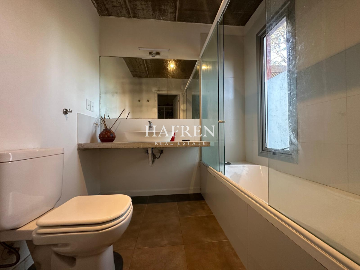 Casa ID.223 - Venta de casa con 3 dormitorios en suite en Montoya, La Barra, Punta del Este