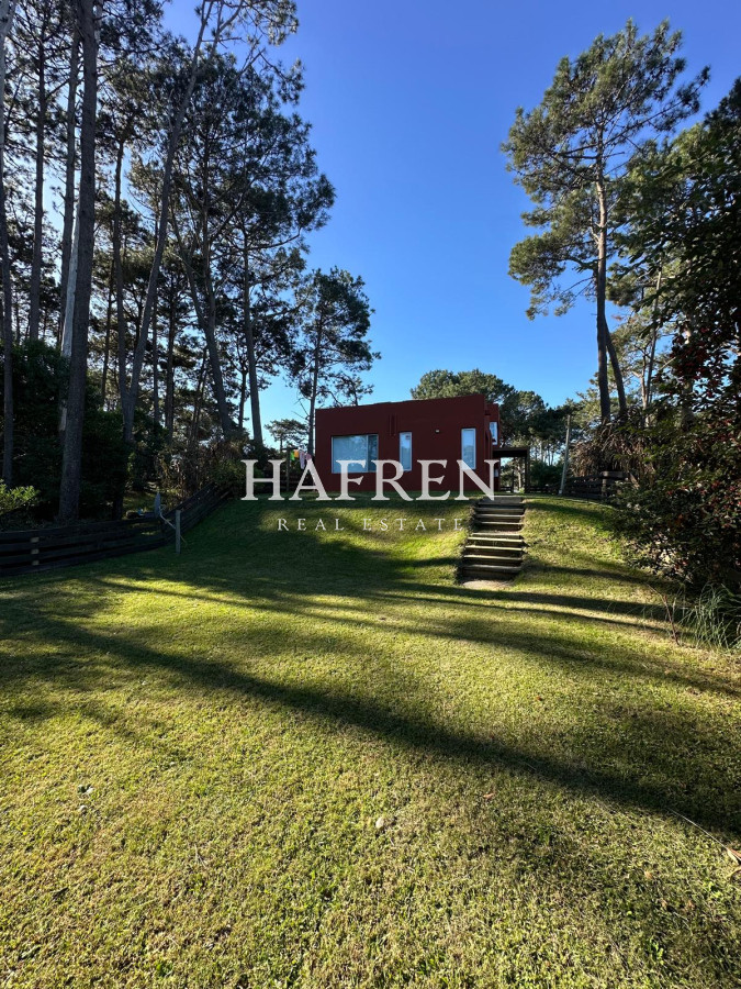 Casa ID.223 - Venta de casa con 3 dormitorios en suite en Montoya, La Barra, Punta del Este