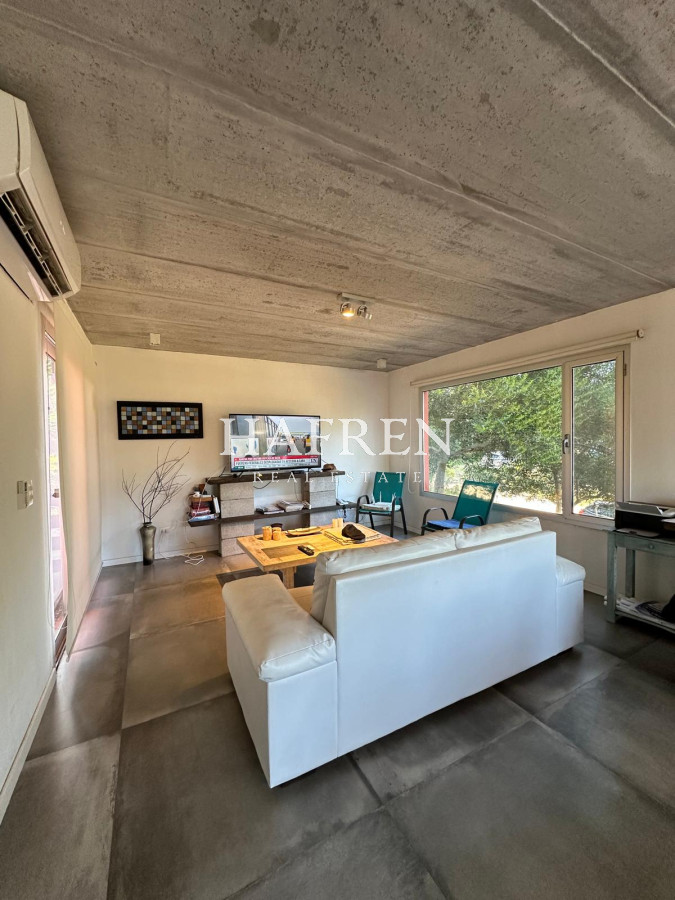 Casa ID.223 - Venta de casa con 3 dormitorios en suite en Montoya, La Barra, Punta del Este