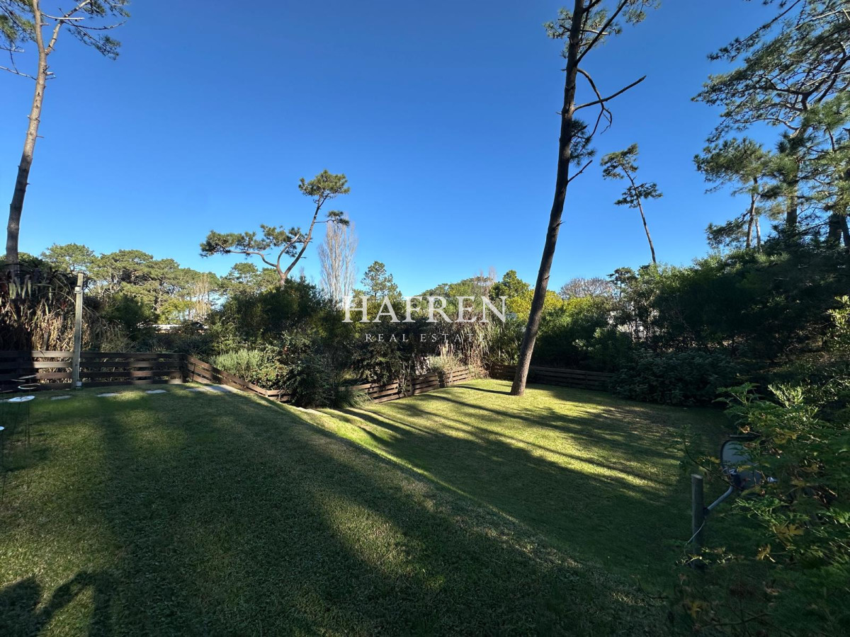 Casa ID.223 - Venta de casa con 3 dormitorios en suite en Montoya, La Barra, Punta del Este