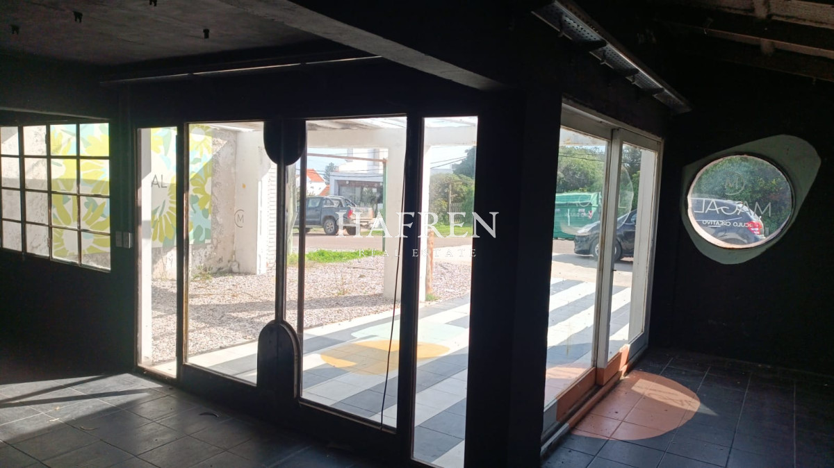 Local Comercial ID.221 - Venta o alquiler de local comercial en Montoya La Barra