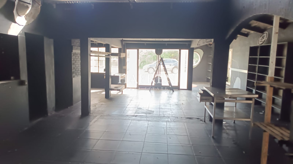 Local Comercial ID.221 - Venta o alquiler de local comercial en Montoya La Barra