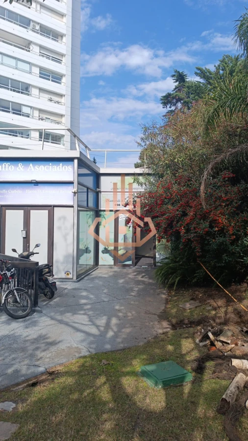 Venta o alquiler de local comercial en Roosevelt en Punta del Este