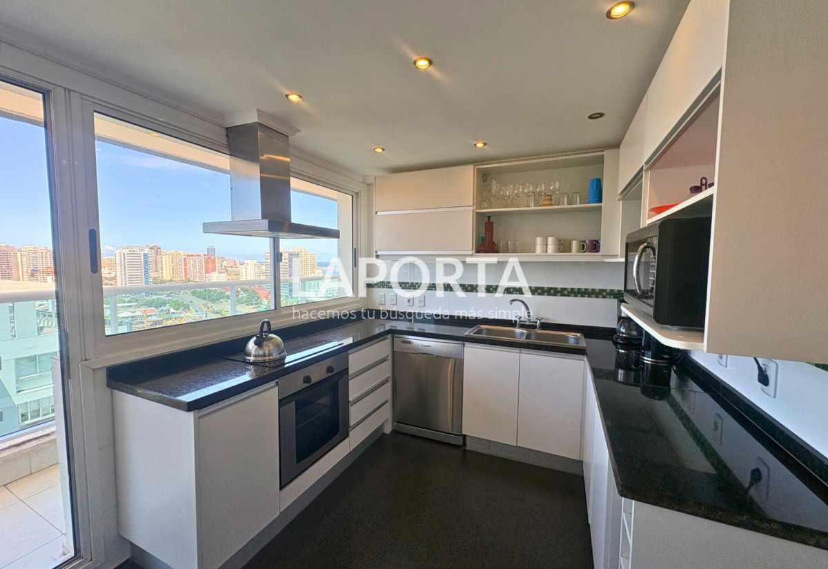 Apartamento ID.1516 - Apartamento en venta en Casino Tower, Punta del Este.