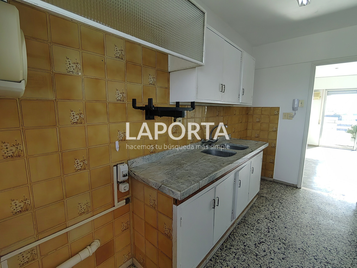 Apartamento ID.900/Apartamento-en-venta-en-el-centro-de-Salto - Apartamento en venta en el centro de Salto