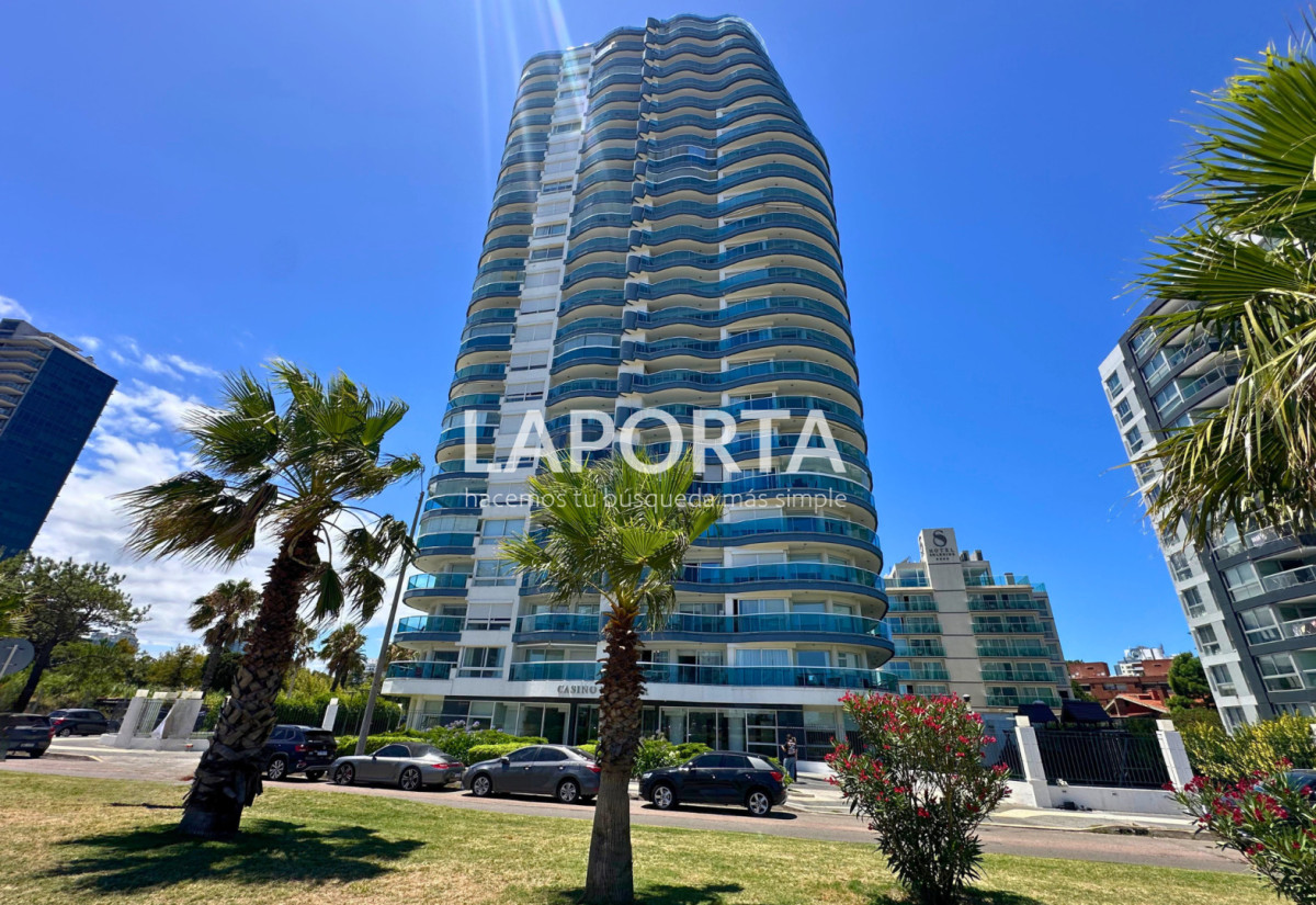 Apartamento ID.1516 - Apartamento en venta en Casino Tower, Punta del Este.
