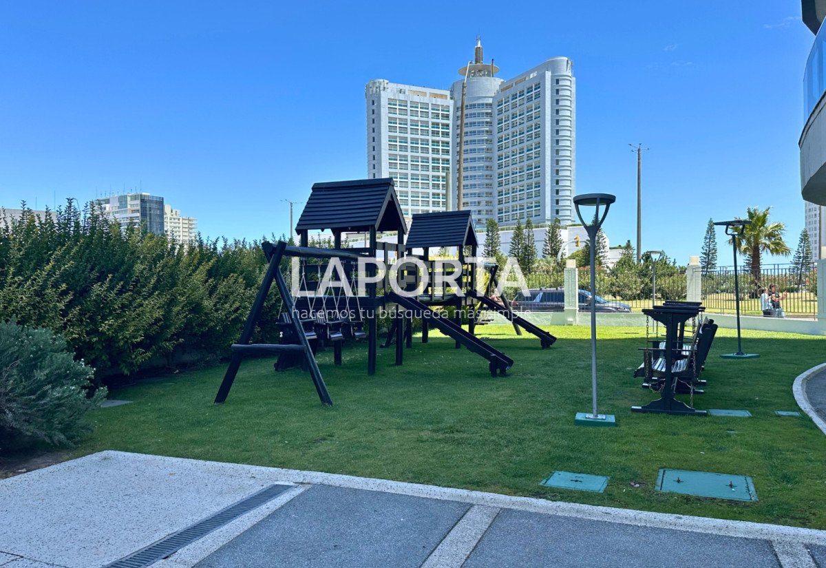 Apartamento ID.1516 - Apartamento en venta en Casino Tower, Punta del Este.