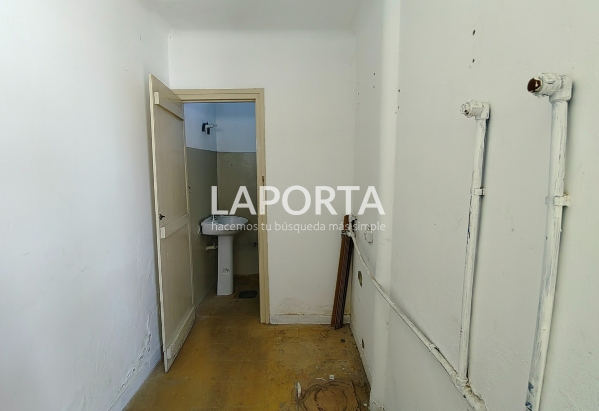 Apartamento ID.1498/Amplio-Apartamento-en-pleno-centro - Amplio Apartamento en pleno centro