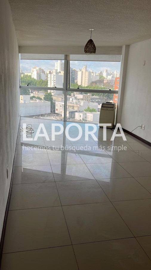 Apartamento ID.350/Alquiler-monoambiente-en-Parque-Batlle-con-vistas-despejadas,-al-mar-y-a-al-parque. - Alquiler monoambiente en Parque Batlle con vistas despejadas, al mar y a al parque.