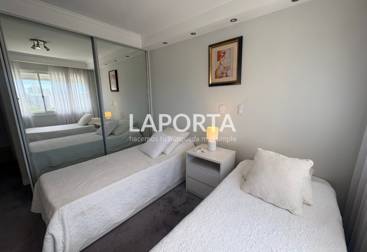 Apartamento ID.1516 - Apartamento en venta en Casino Tower, Punta del Este.