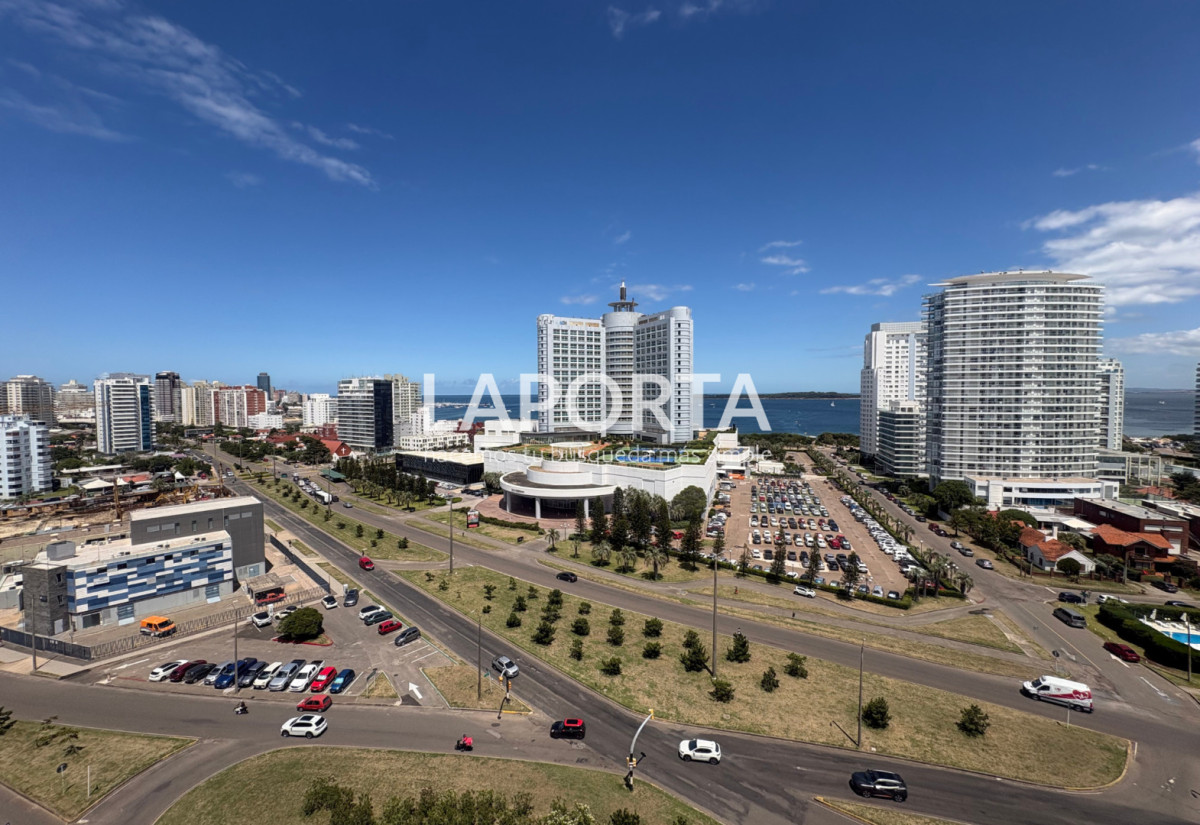 Apartamento ID.1516 - Apartamento en venta en Casino Tower, Punta del Este.