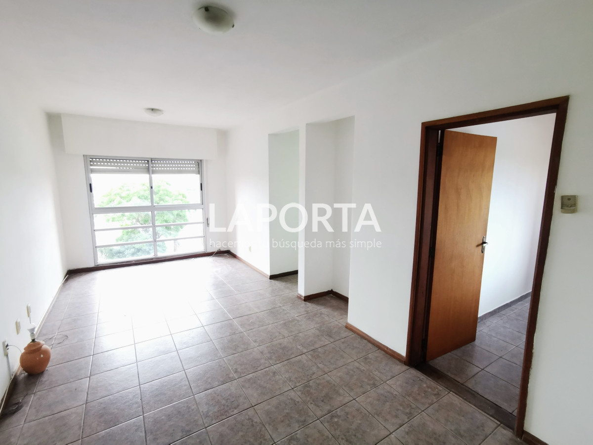 Apartamento ID.422/Apartamento-en-Venta--Brasil-1210--Edificio-EL-MIRADOR - Apartamento en Venta - Brasil 1210 - Edificio EL MIRADOR