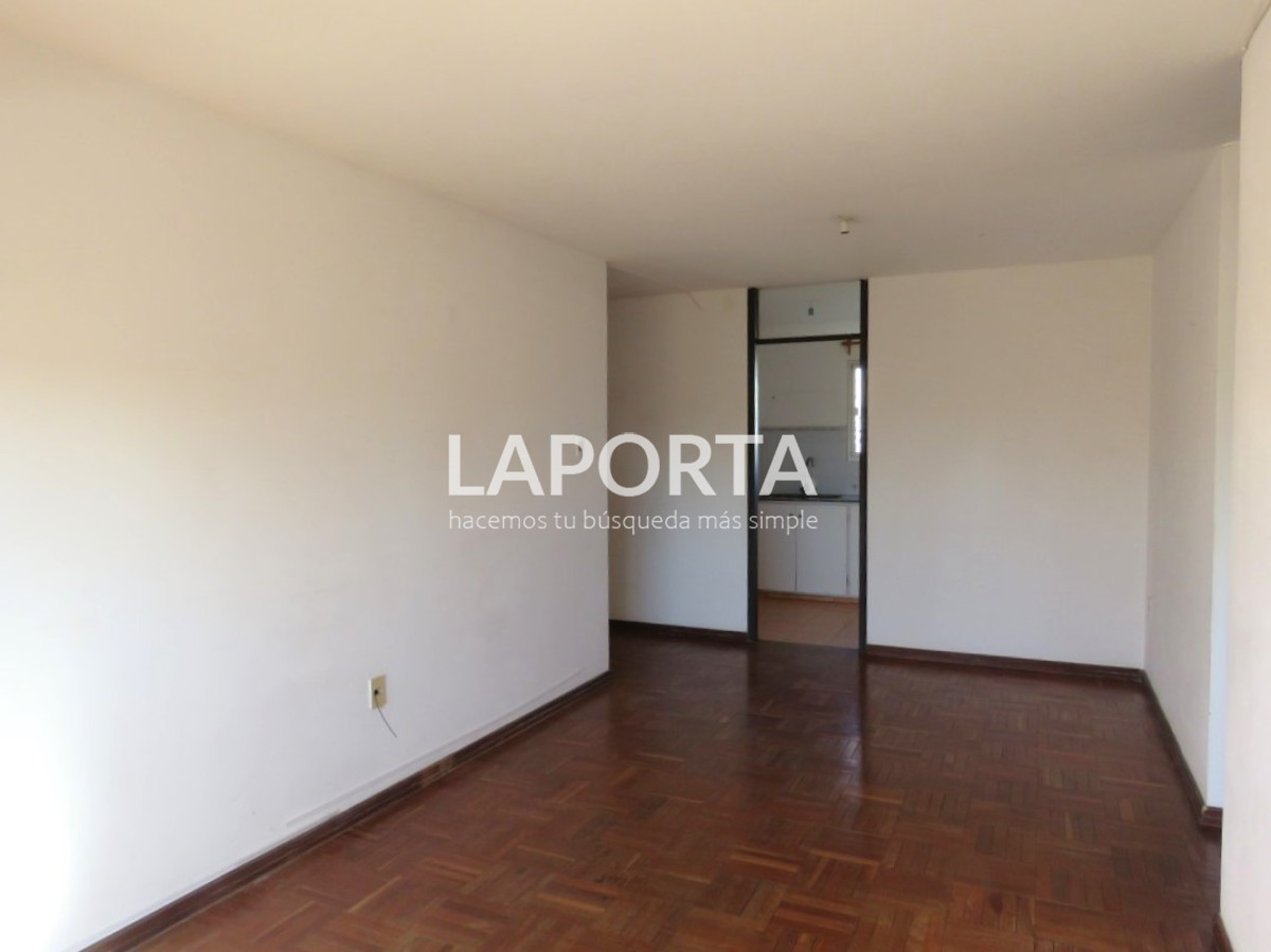 Apartamento ID.541 - Apartamento en venta en el centro de Salto.