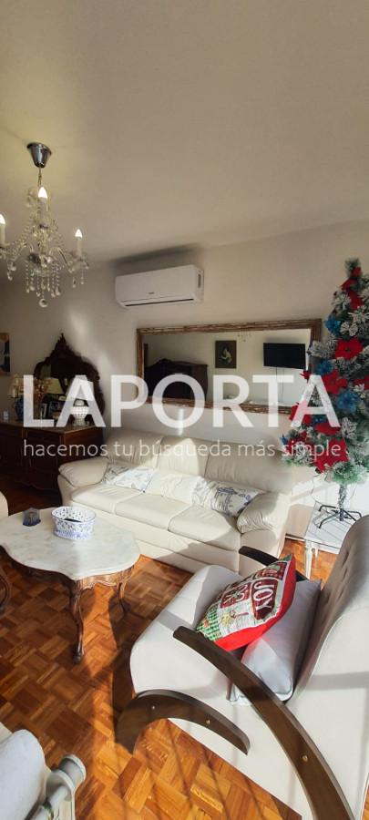 Apartamento ID.431/Apartamento-en-Pleno-Centro-de-Montevideo- - Apartamento en Pleno Centro de Montevideo 