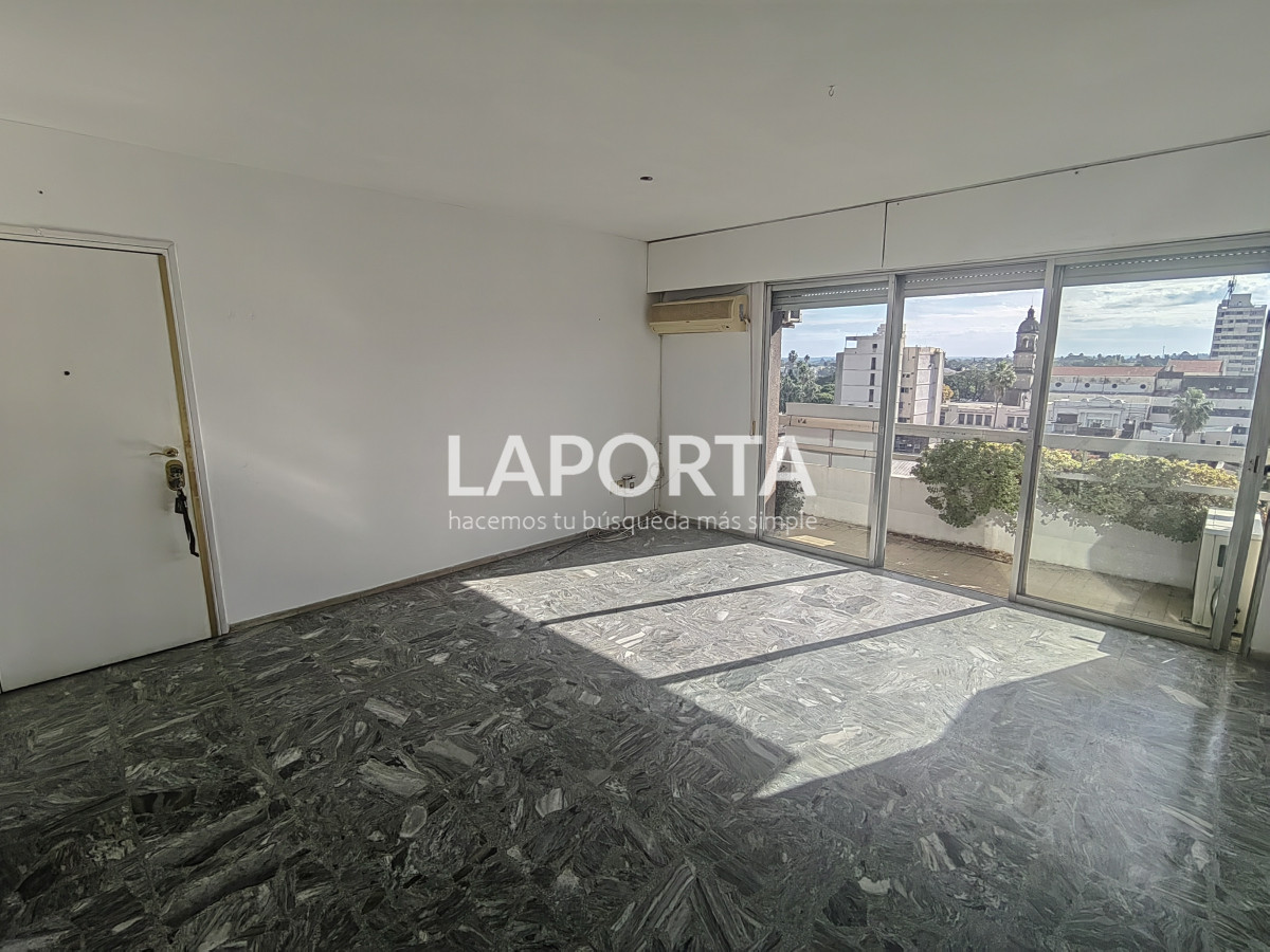 Apartamento ID.900/Apartamento-en-venta-en-el-centro-de-Salto - Apartamento en venta en el centro de Salto