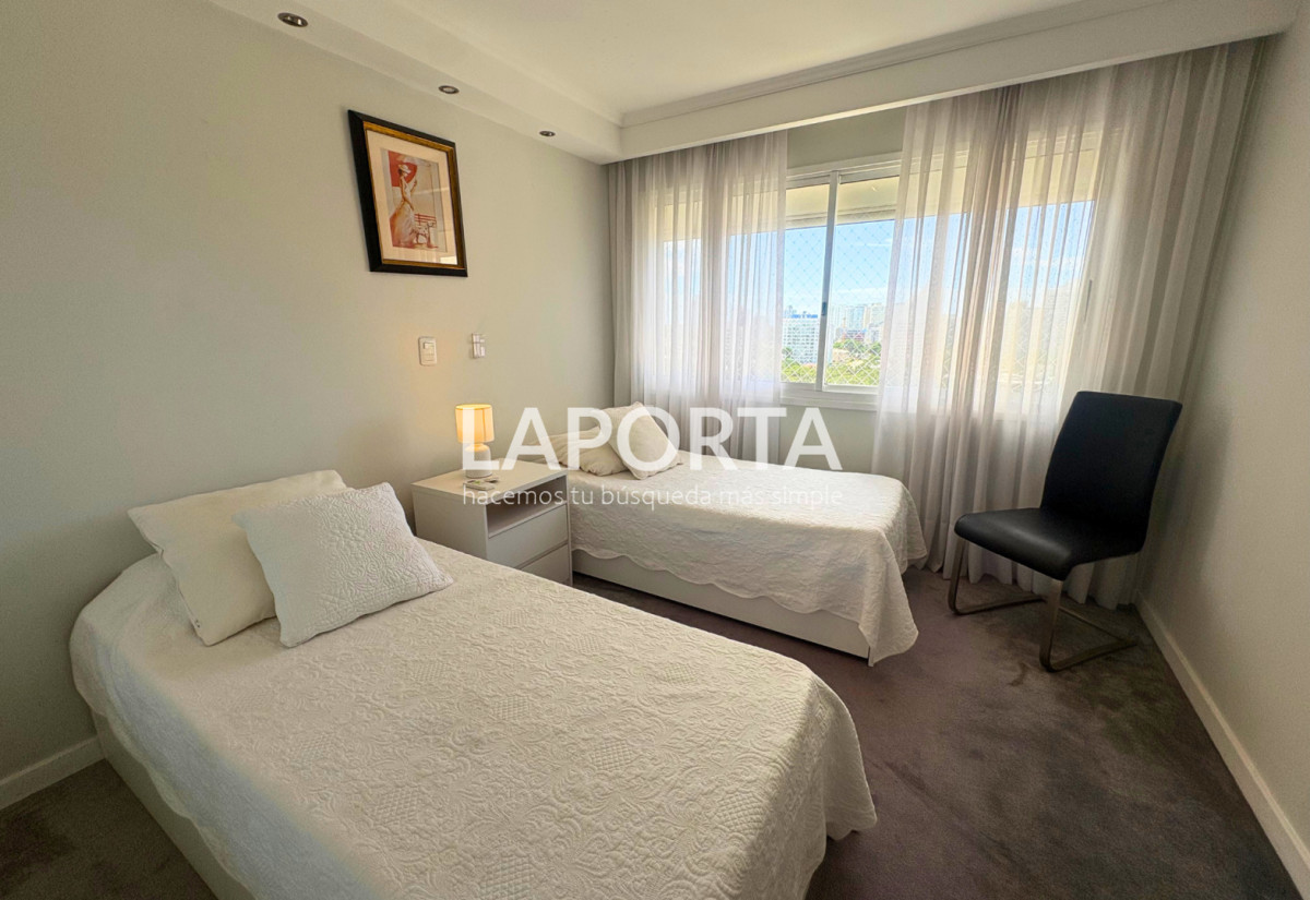 Apartamento ID.1516 - Apartamento en venta en Casino Tower, Punta del Este.