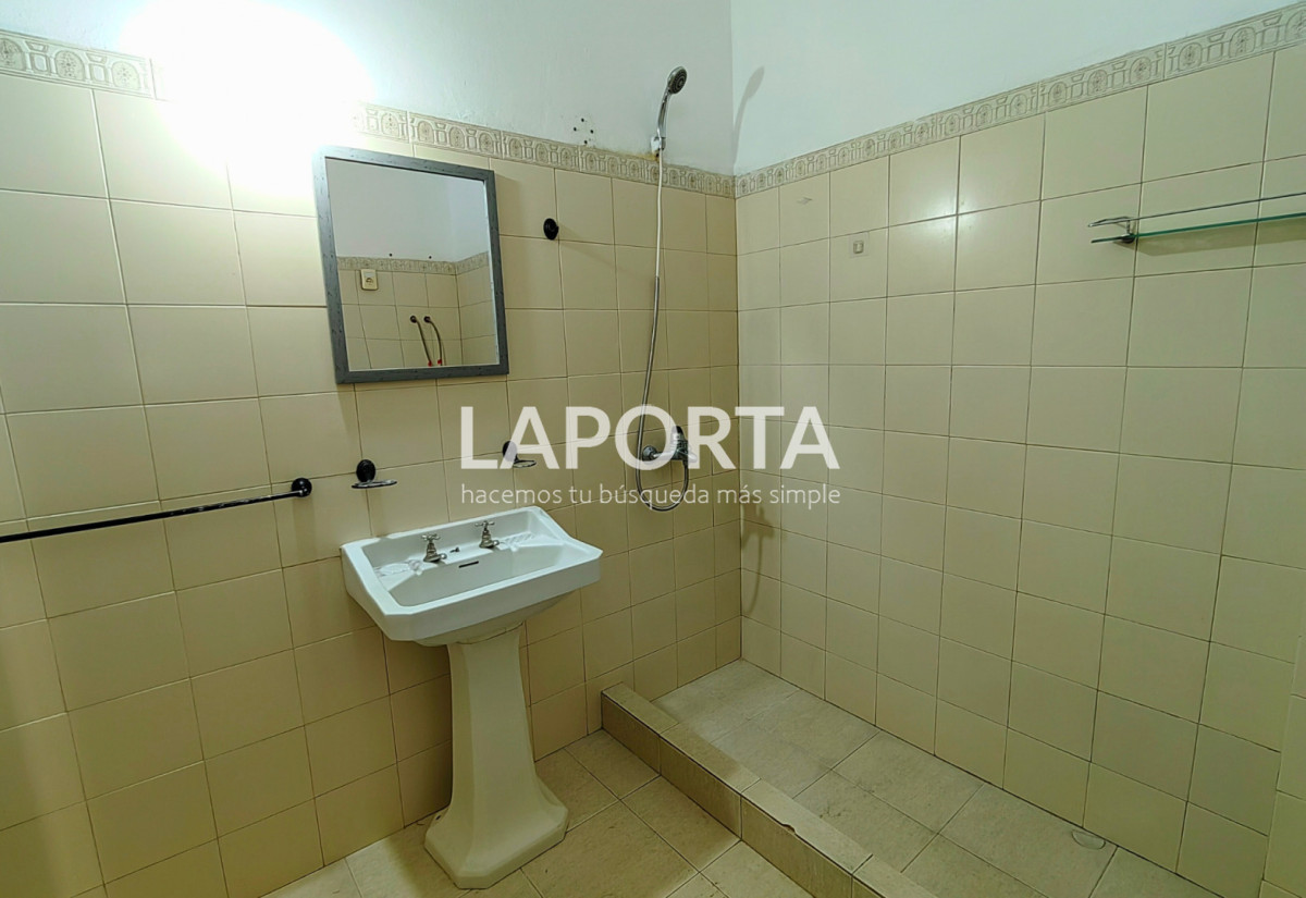 Apartamento ID.1498/Amplio-Apartamento-en-pleno-centro - Amplio Apartamento en pleno centro