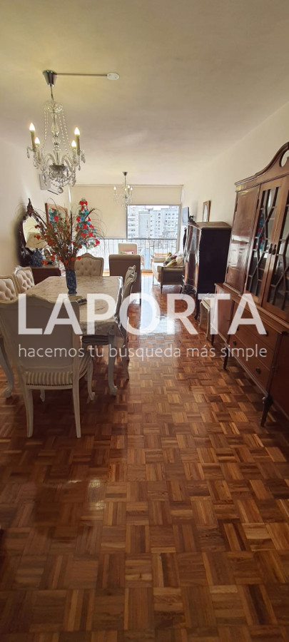 Apartamento ID.431/Apartamento-en-Pleno-Centro-de-Montevideo- - Apartamento en Pleno Centro de Montevideo 