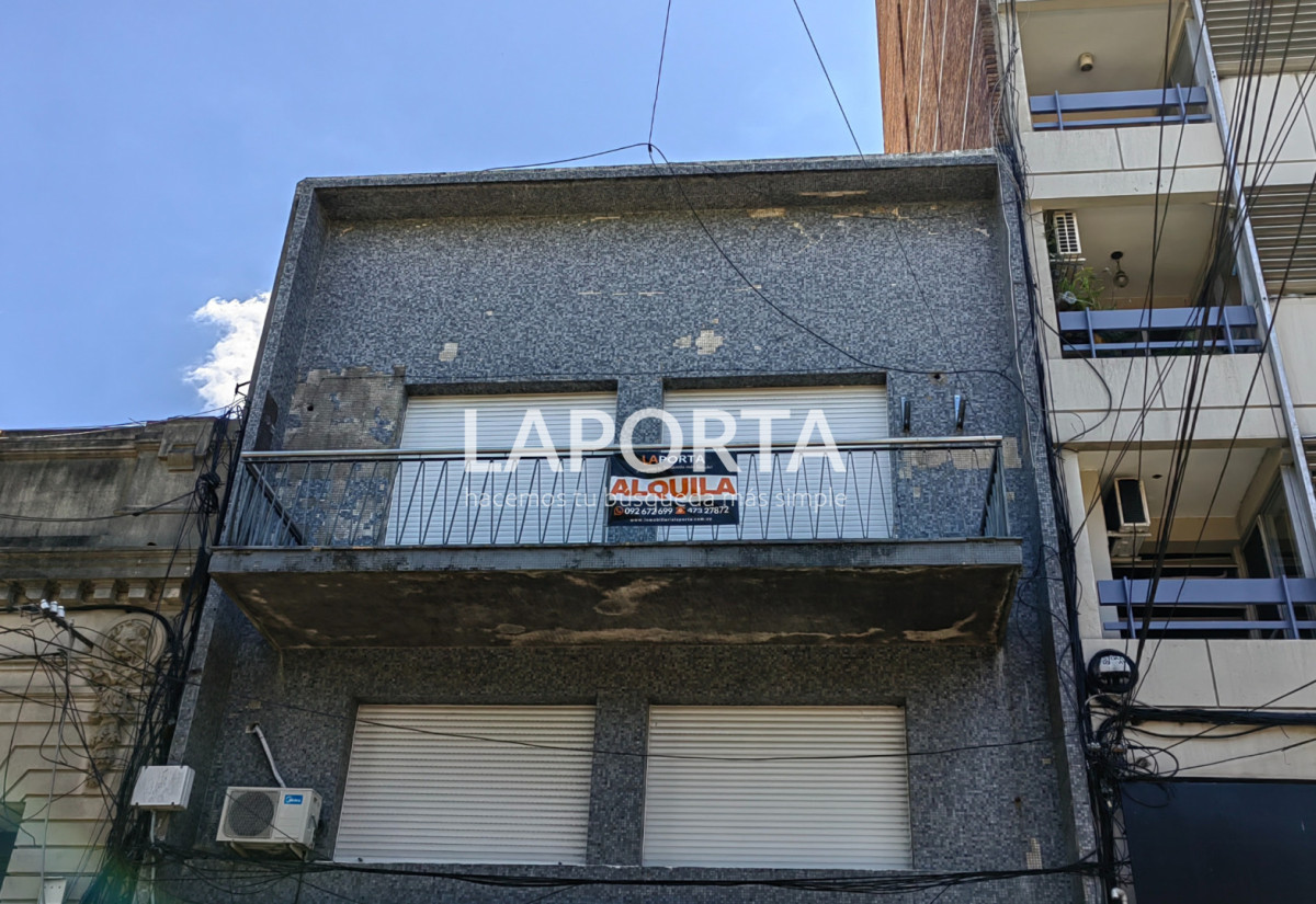 Apartamento ID.1498/Amplio-Apartamento-en-pleno-centro - Amplio Apartamento en pleno centro