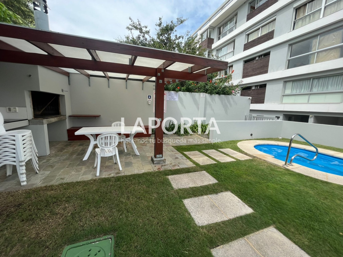 Apartamento ID.102/Aptamento-en-Edificio-The-Point-brava - Aptamento en Edificio The Point brava