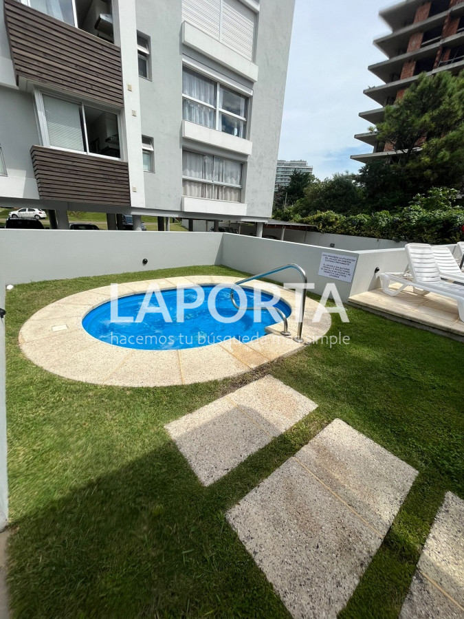 Apartamento ID.102/Aptamento-en-Edificio-The-Point-brava - Aptamento en Edificio The Point brava