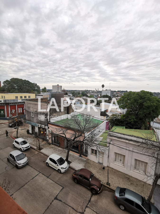 Apartamento ID.422/Apartamento-en-Venta--Brasil-1210--Edificio-EL-MIRADOR - Apartamento en Venta - Brasil 1210 - Edificio EL MIRADOR