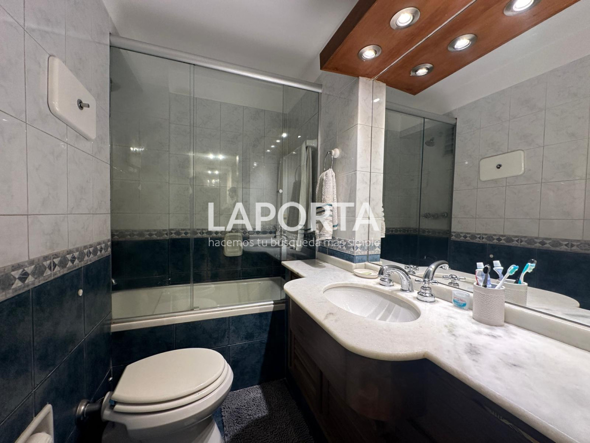 Apartamento ID.290 - Apartamento en pocitos nuevo de 4 dormitorios 1suite a media cuadra de la rambla
