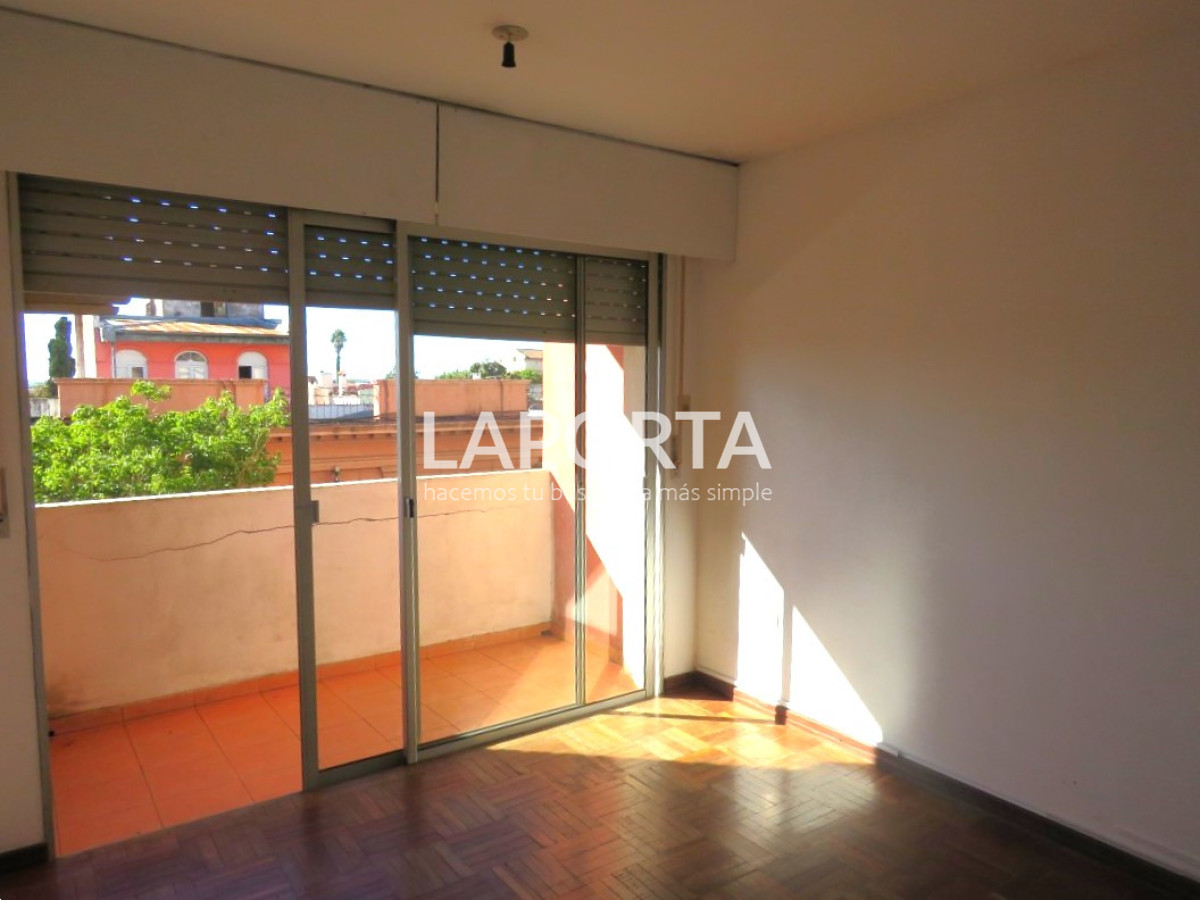 Apartamento ID.541 - Apartamento en venta en el centro de Salto.