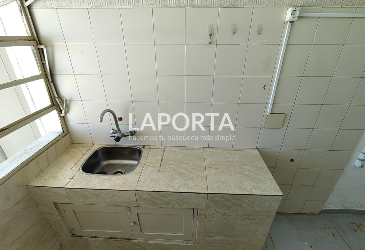 Apartamento ID.1498/Amplio-Apartamento-en-pleno-centro - Amplio Apartamento en pleno centro