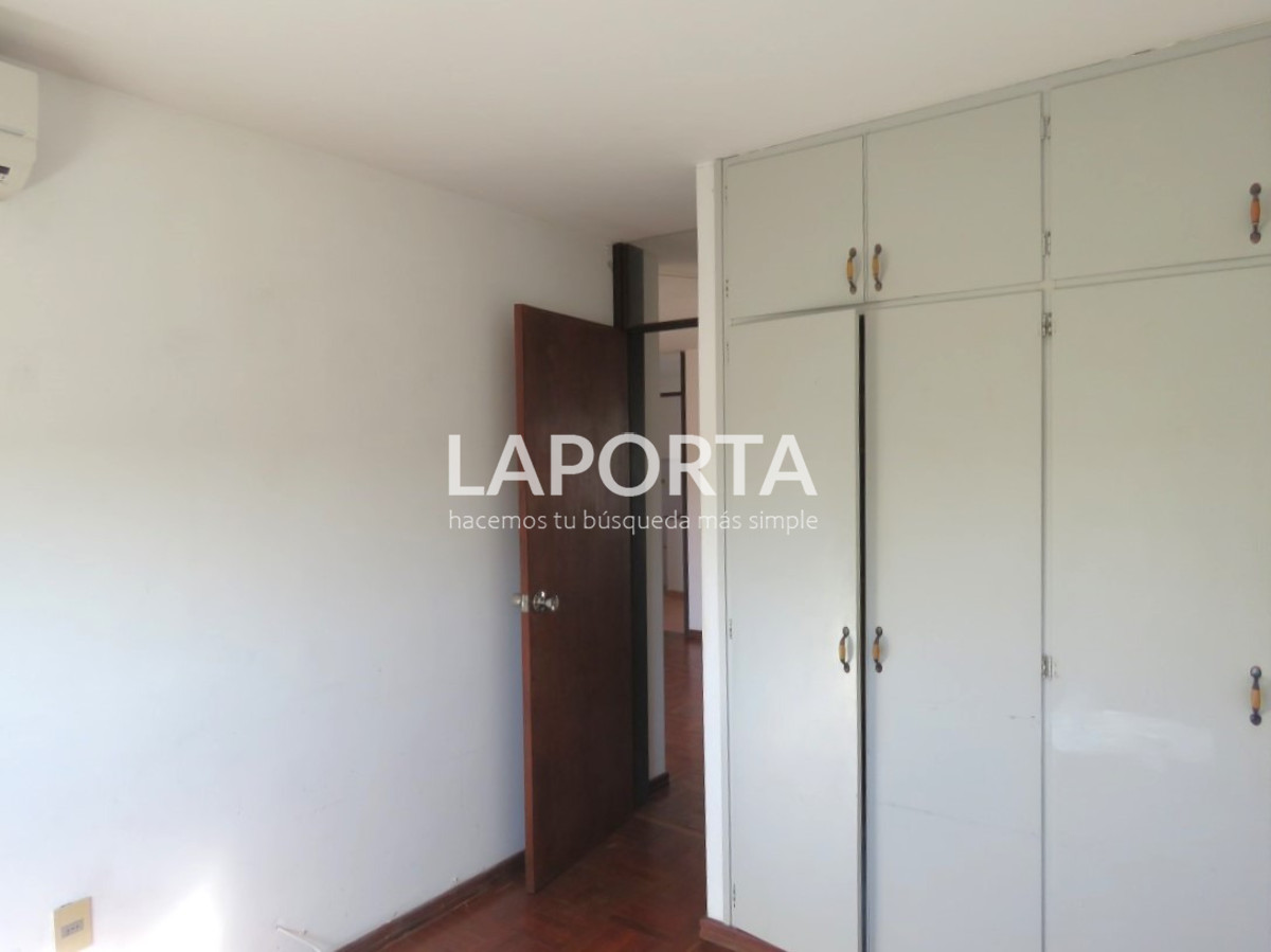 Apartamento ID.541 - Apartamento en venta en el centro de Salto.