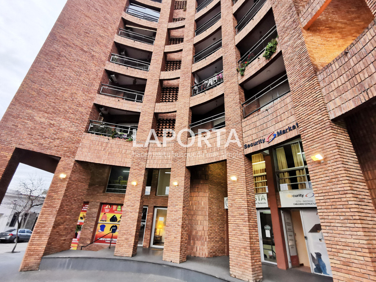 Apartamento ID.903/Apartamento-en-venta-en-el-centro,-Salto.-Ideal-para-vivir-o-invertir. - Apartamento en venta en el centro, Salto. Ideal para vivir o invertir.