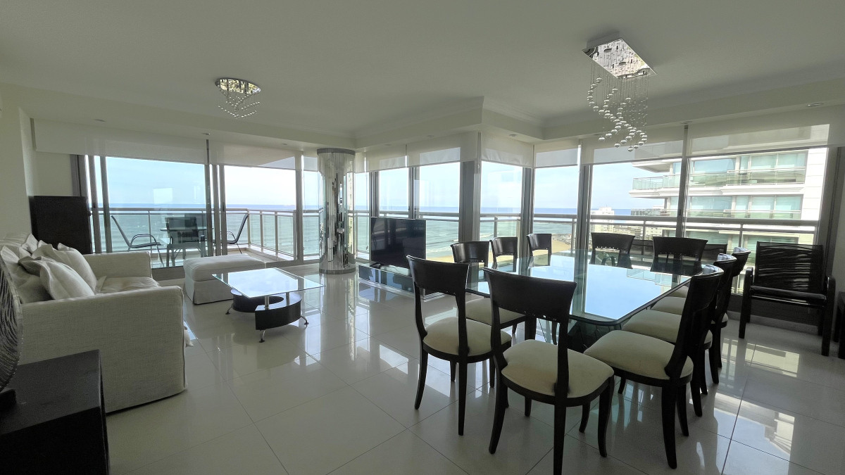 Apartamento en venta en torre Imperiale, Punta del Este — foto 2